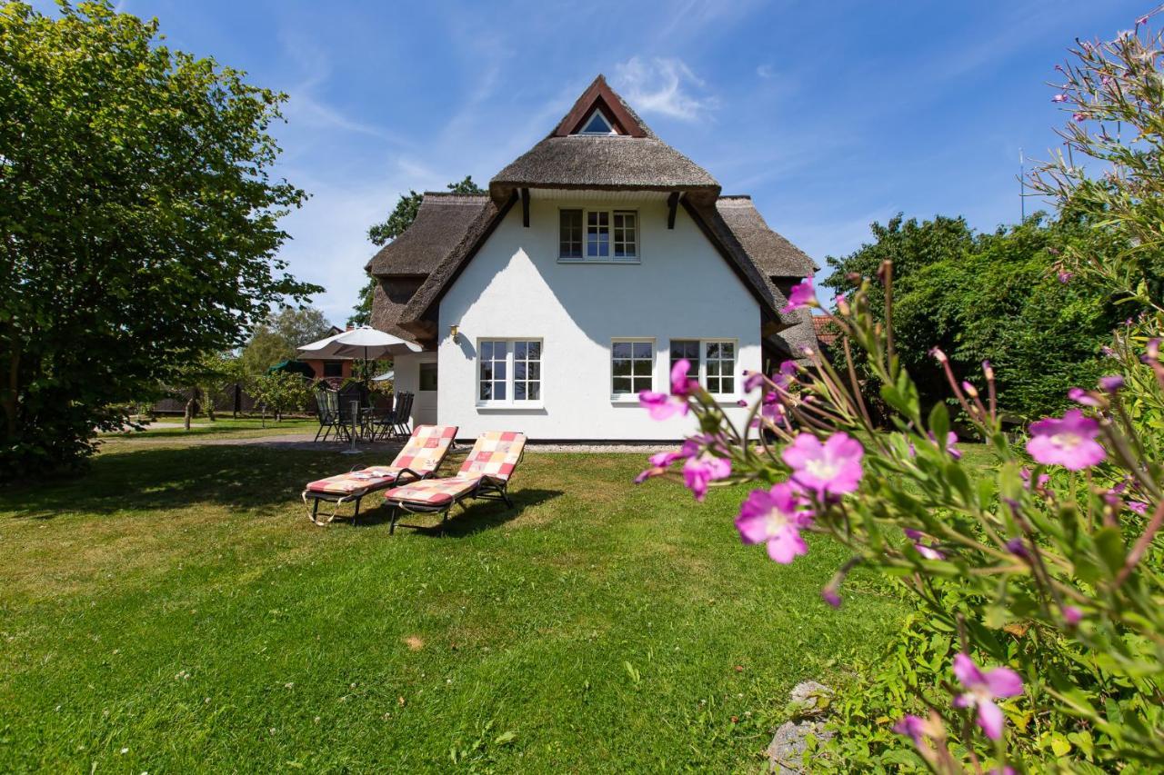 Villa Künstlerhaus Rosenthal 02 Ahrenshoop Exterior foto